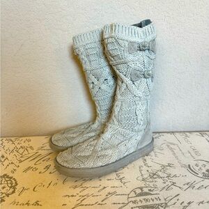 Womens UGG® Classic Cabled Knit Boot - Gray